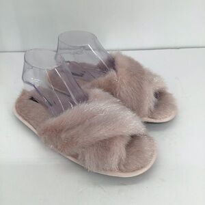 Victoria’s Secret Criss-Cross Fuzzy Pink Metallic Slippers NWOT Size Medium